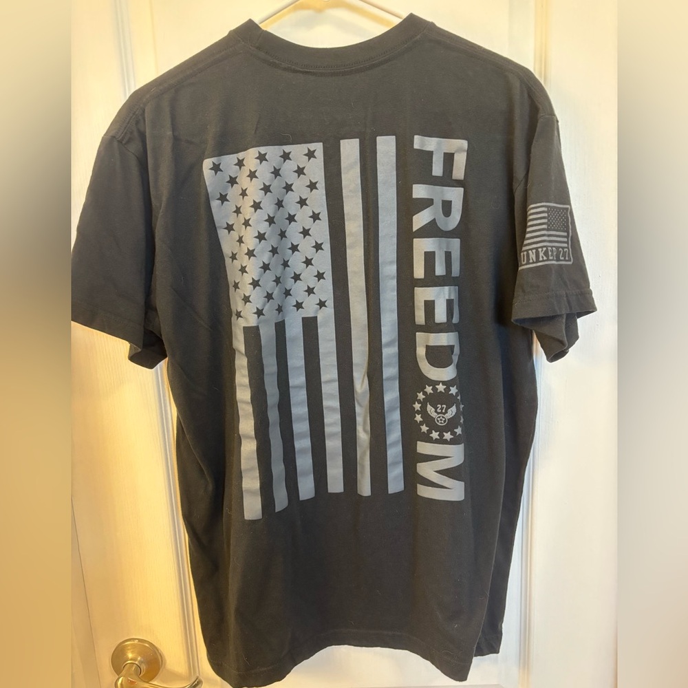 Men’s Size Large Bunker 27 Freedom Graphic Tee - Black & Gray American 🇺🇸 Flag